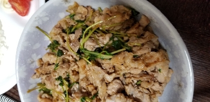 豚肉と豆苗の焼き肉のたれ炒め☆