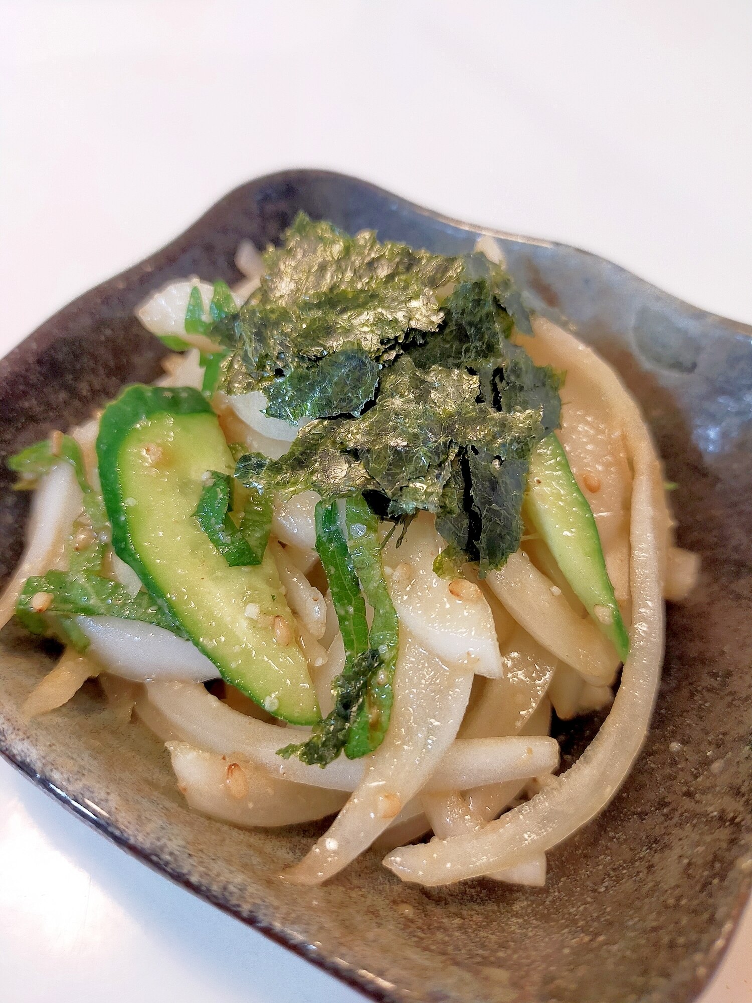 おつまみにも☆新玉ねぎときゅうりのワサビ醤油和え レシピ・作り方 by