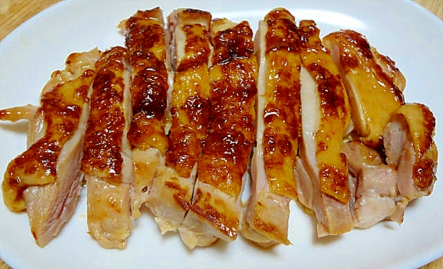 塩麹＋レモン汁に漬けた鶏もも肉焼き