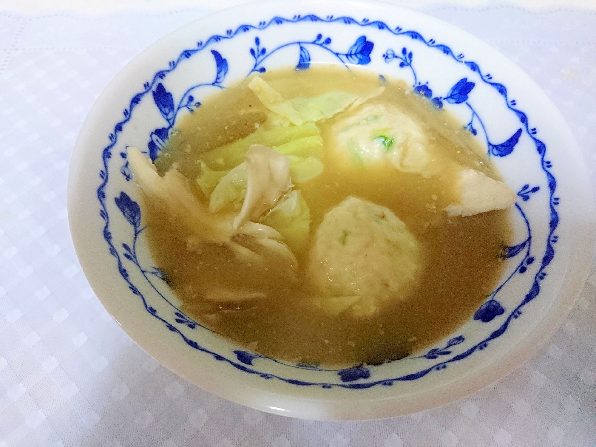 鶏団子入り味噌スープ