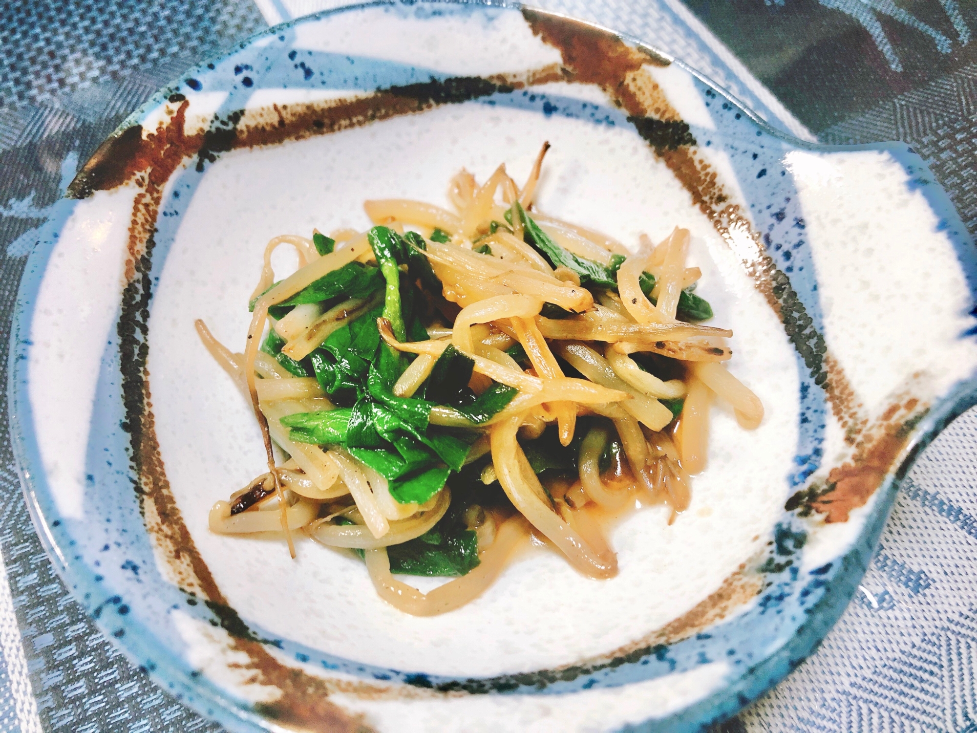 もやしとニラのオイスターソース炒め レシピ 作り方 By Chaika 楽天レシピ