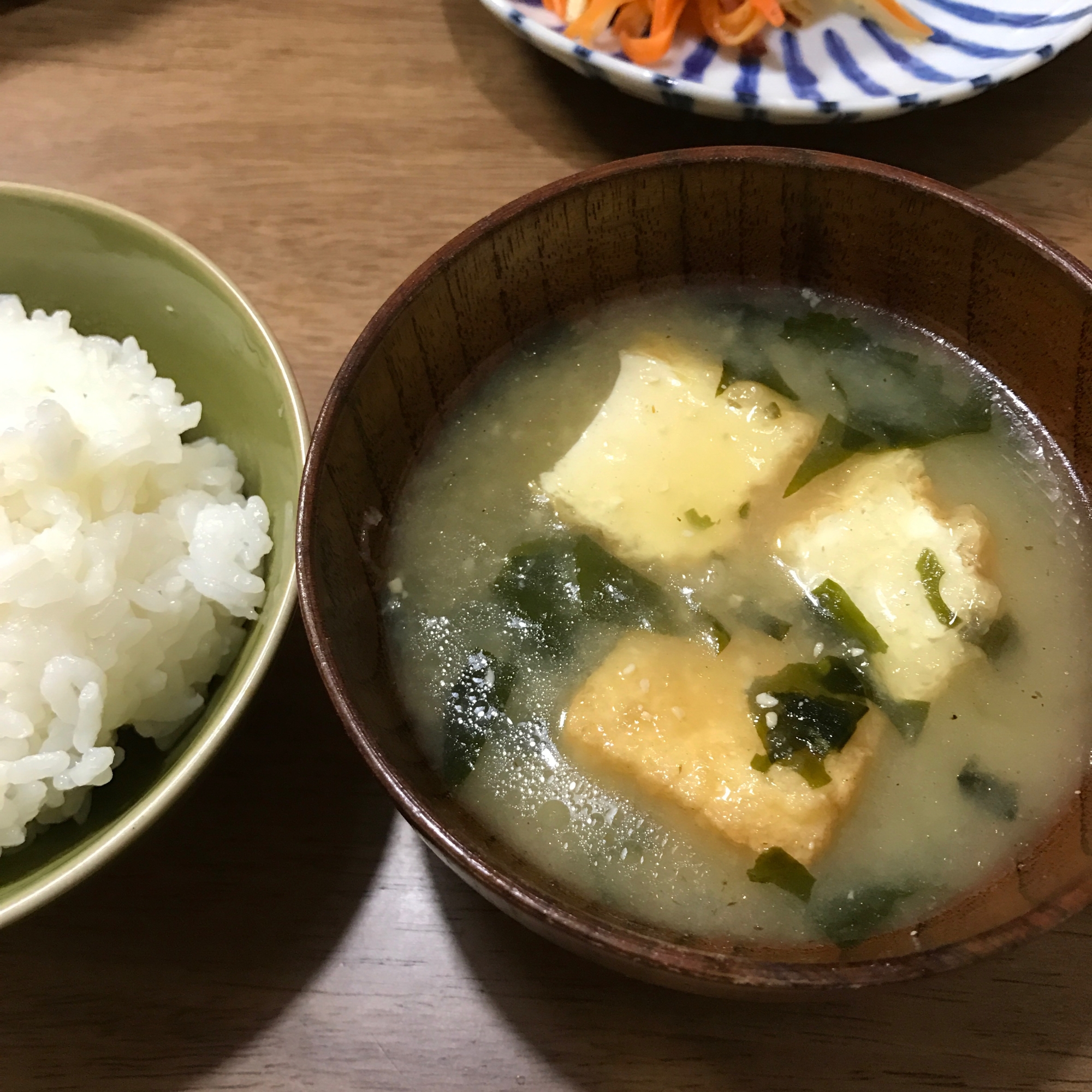 ホッとする♪厚揚げと大根おろしのみそ汁