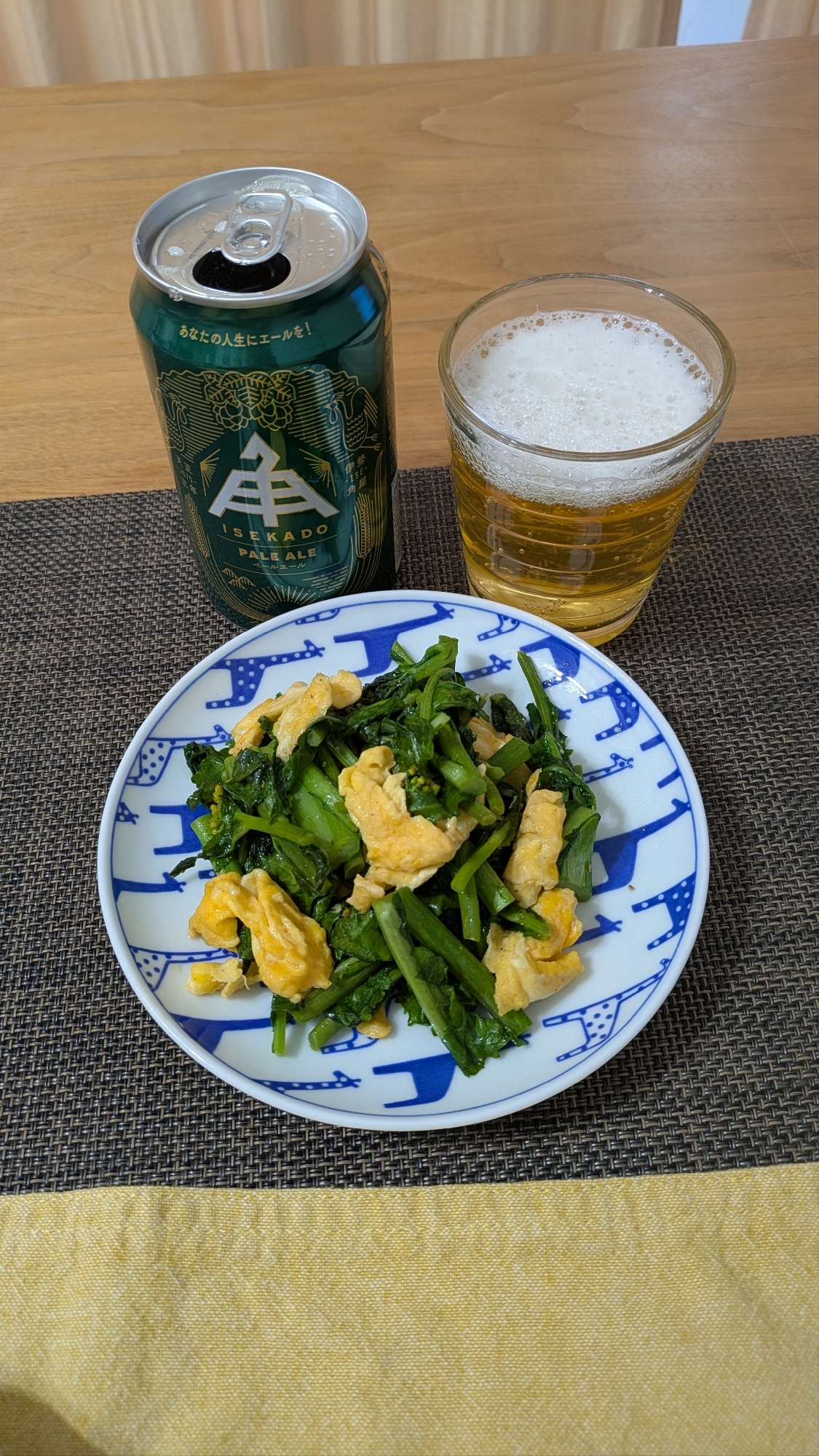 彩り鮮やか！菜花の卵炒め