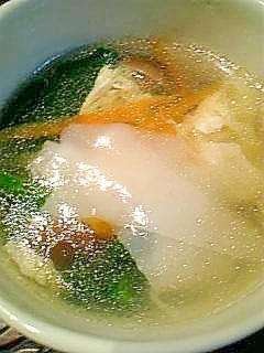 残った餃子の皮を使った中華スープ レシピ 作り方 By オクハマモ 楽天レシピ