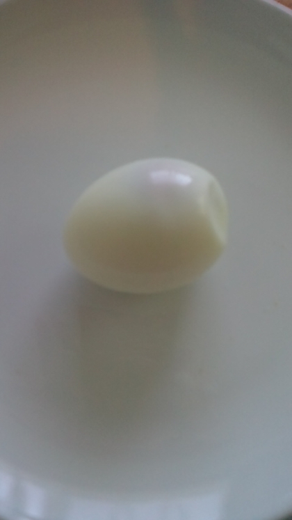 こんばんは～＾＾
卵の殻がキレイに剥けて気持ち良かったぁ～♪ボロボロに白身まで剥けちゃうともったいないもんね＾＾
いいレシピありがとう❤