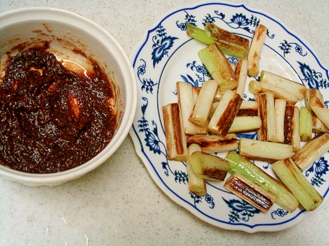 焼き葱の胡麻味噌