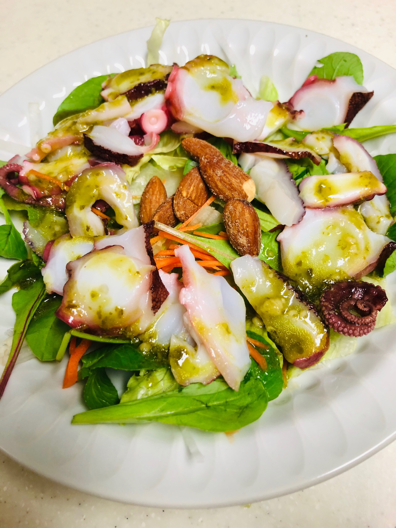 たこのカルパッチョ レモンバジルソースがけ 簡単 レシピ 作り方 By ロカボ こどもごはん さっちょ 楽天レシピ たこのカルパッチョ レモンバジルソースがけ 簡単 レシピ 作り方 By ロカボ こどもごはん さっちょ 楽天レシピ