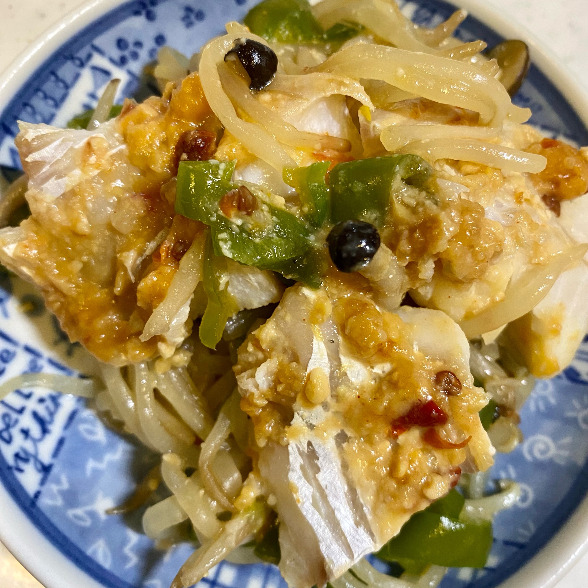 材料入れて蒸すだけ!タラと野菜の蒸し煮