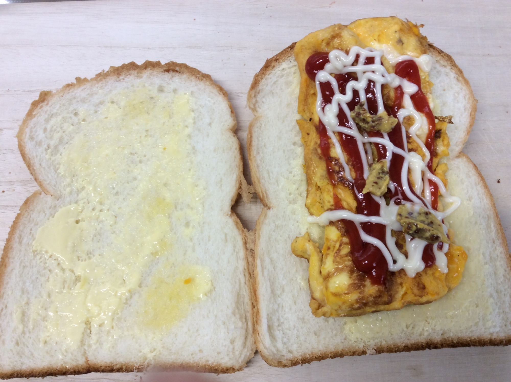 厚切り食パンで作るたまごサンド