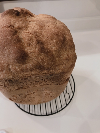 小麦粉だけで作る、ホームベーカリーでシンプル食パン