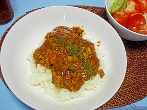 緑黄色野菜のヘルシー・キーマカレー (2単位)