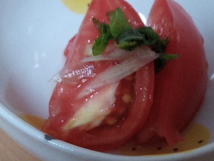 完熟トマトとみょうがの和サラダ