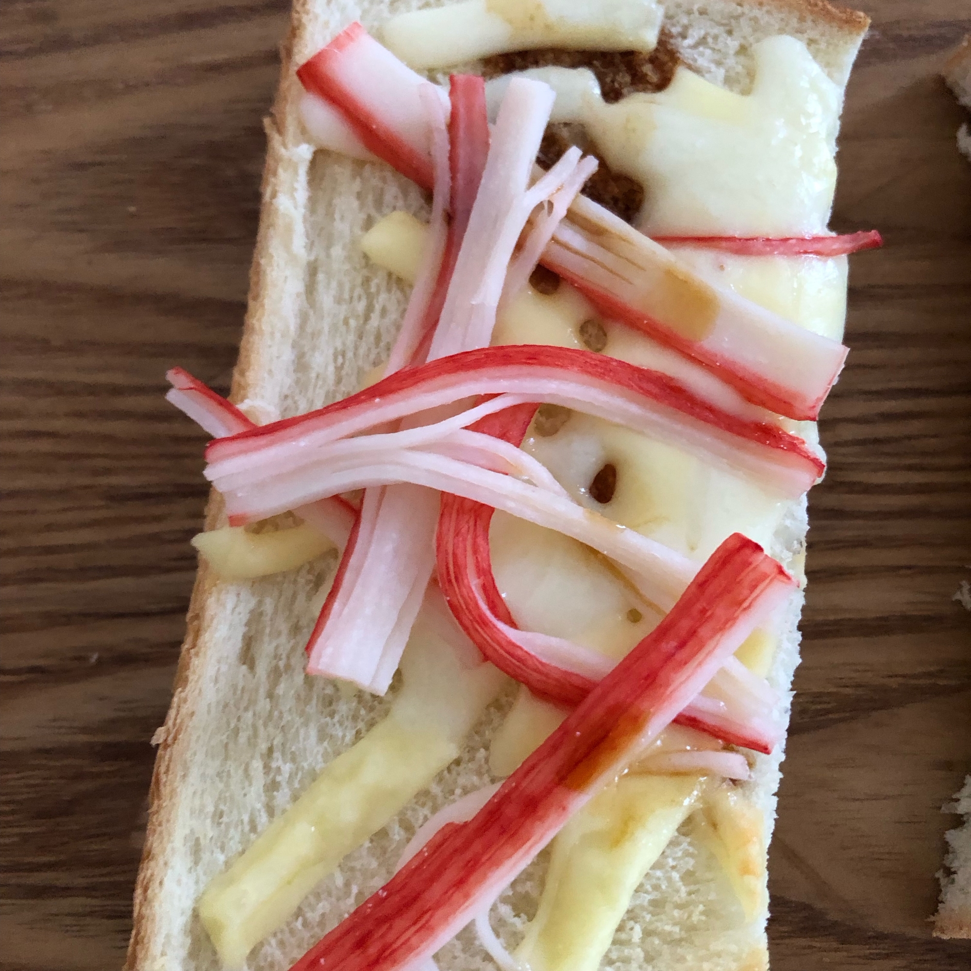 カニカマぽん酢チーズトースト