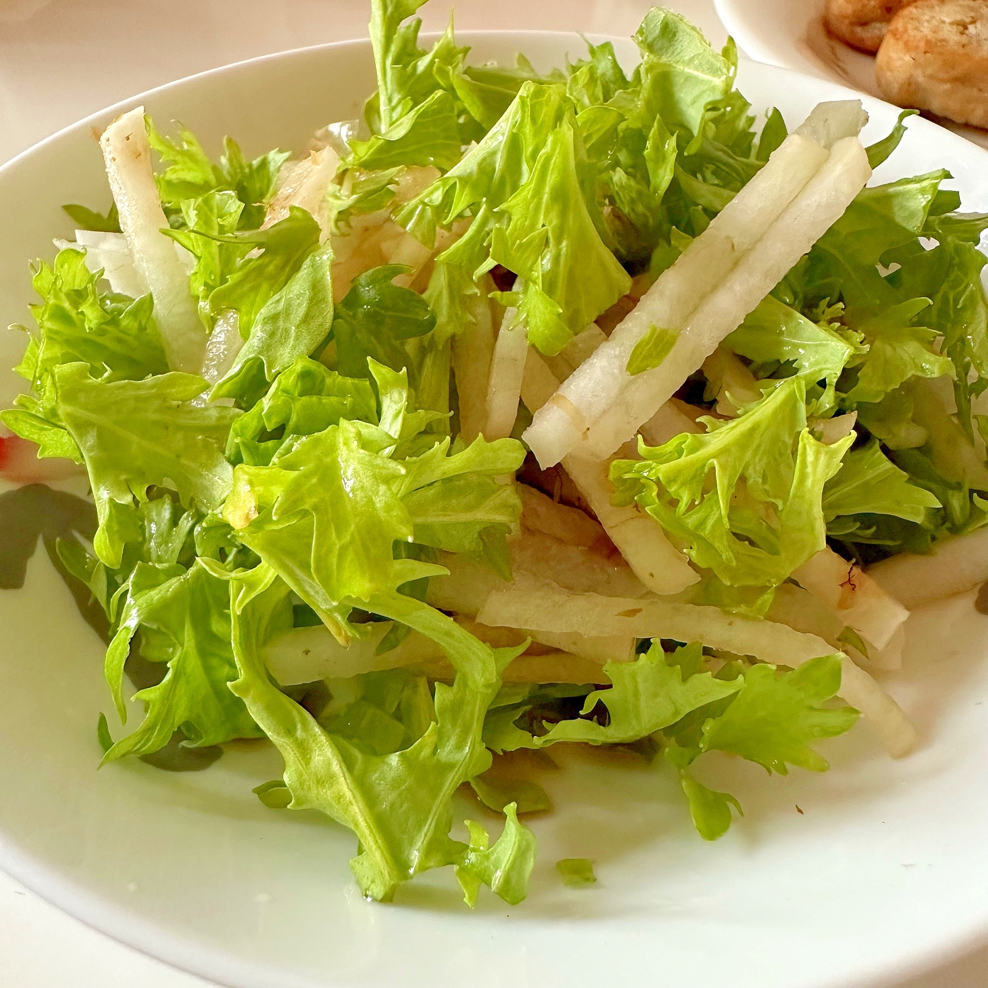 わさび菜と大根のサラダ⋆⸜ ⚘ ⸝⋆