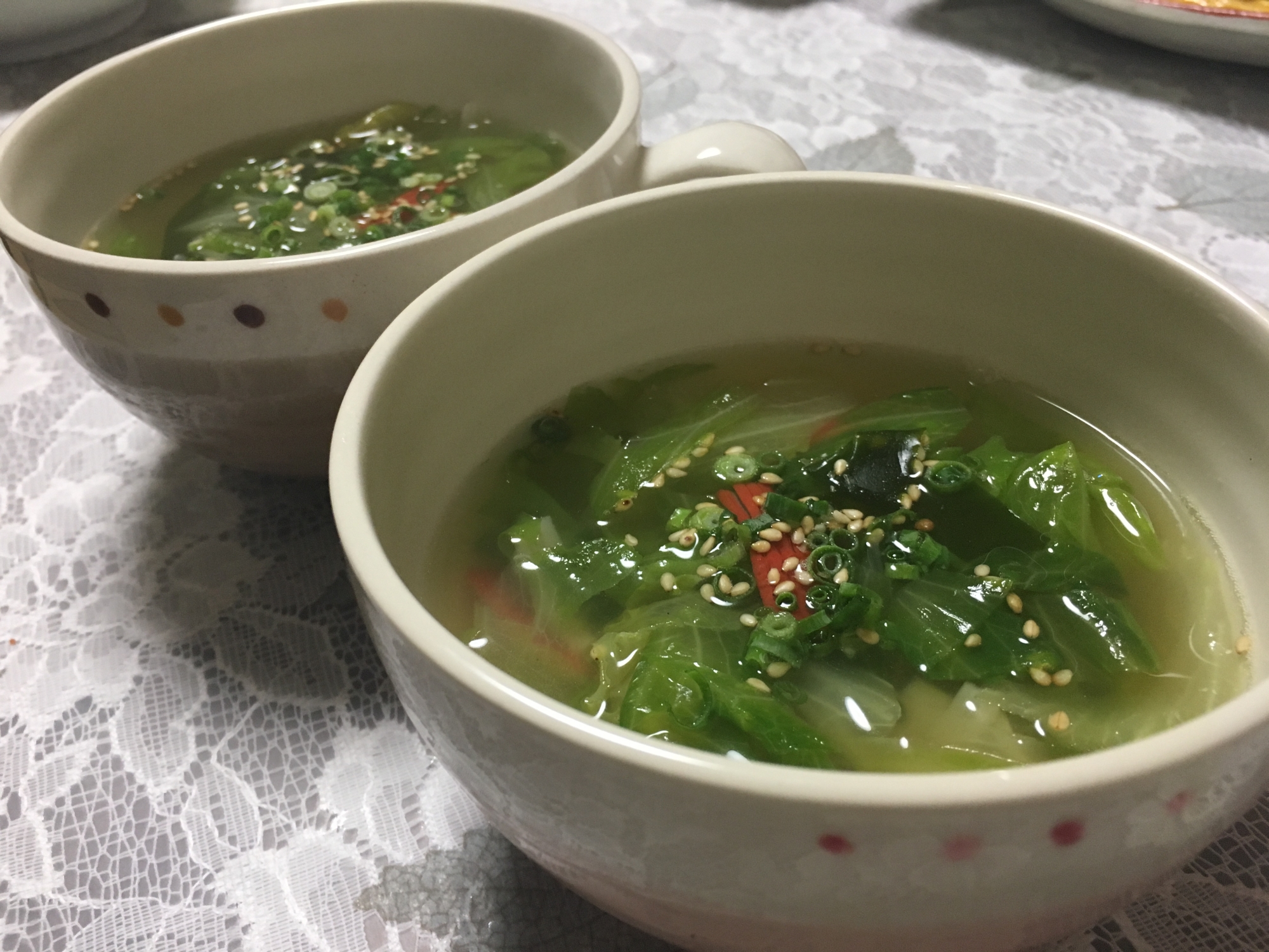 レタスとわかめの中華スープ