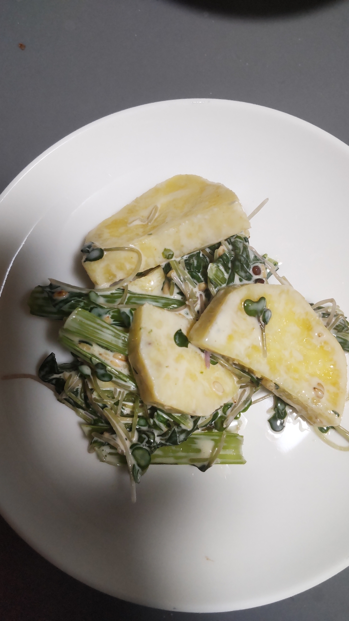 さつまいもと小松菜のサラダ