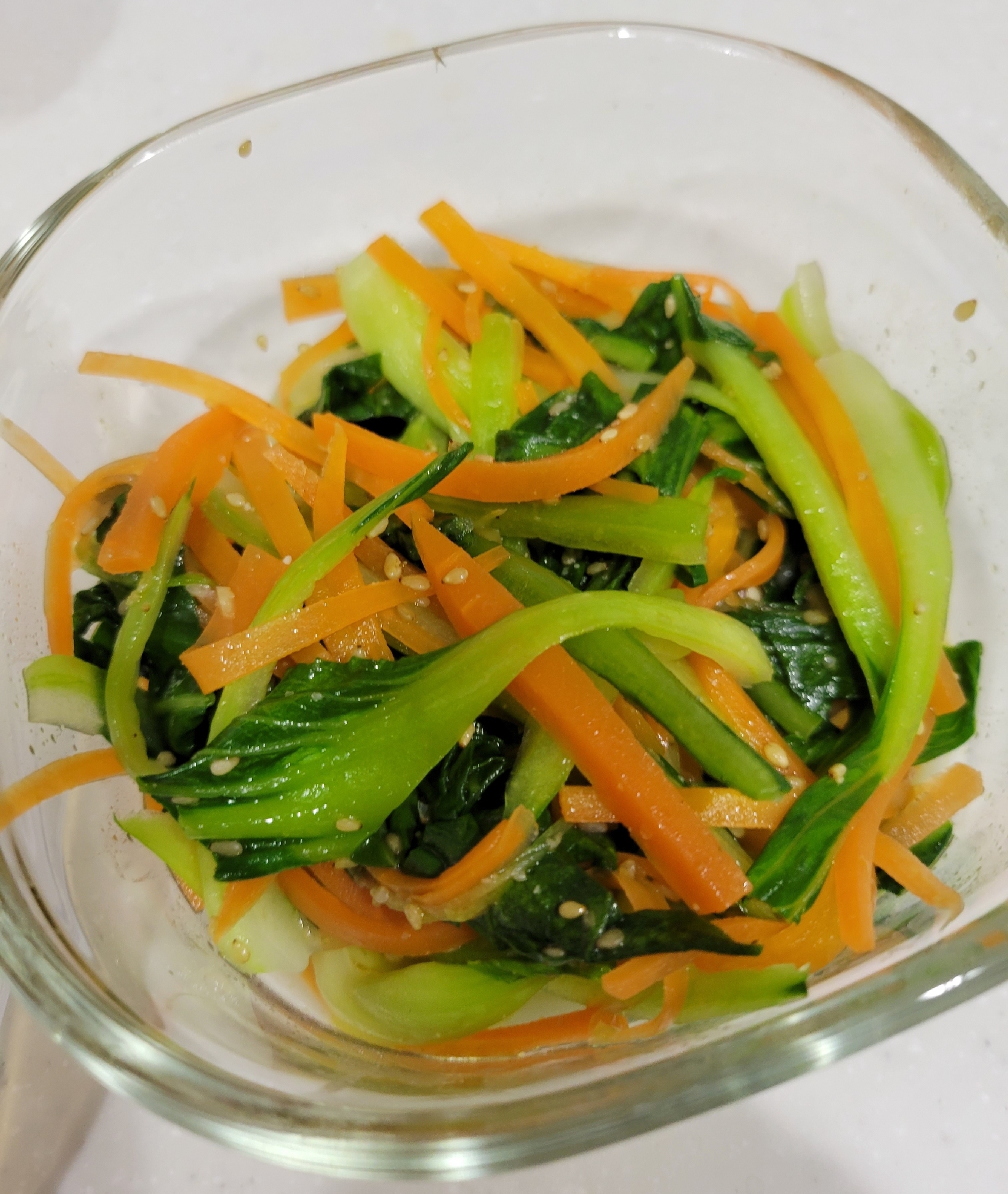 レンジで簡単！にんじんとチンゲン菜のナムル