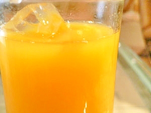 柿とオレンジのミックスジュース