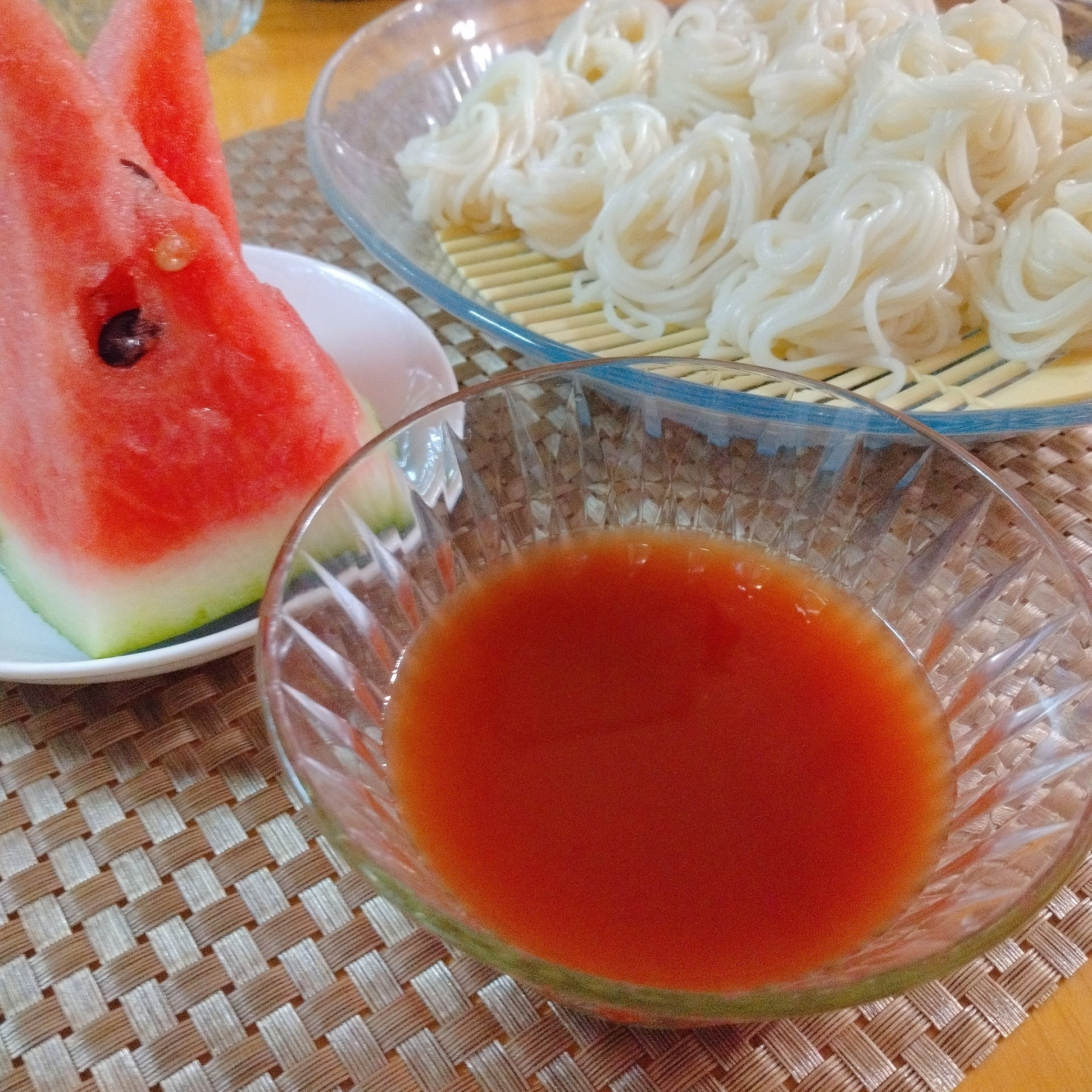 夏！スイカで手作り☆そうめんつゆ