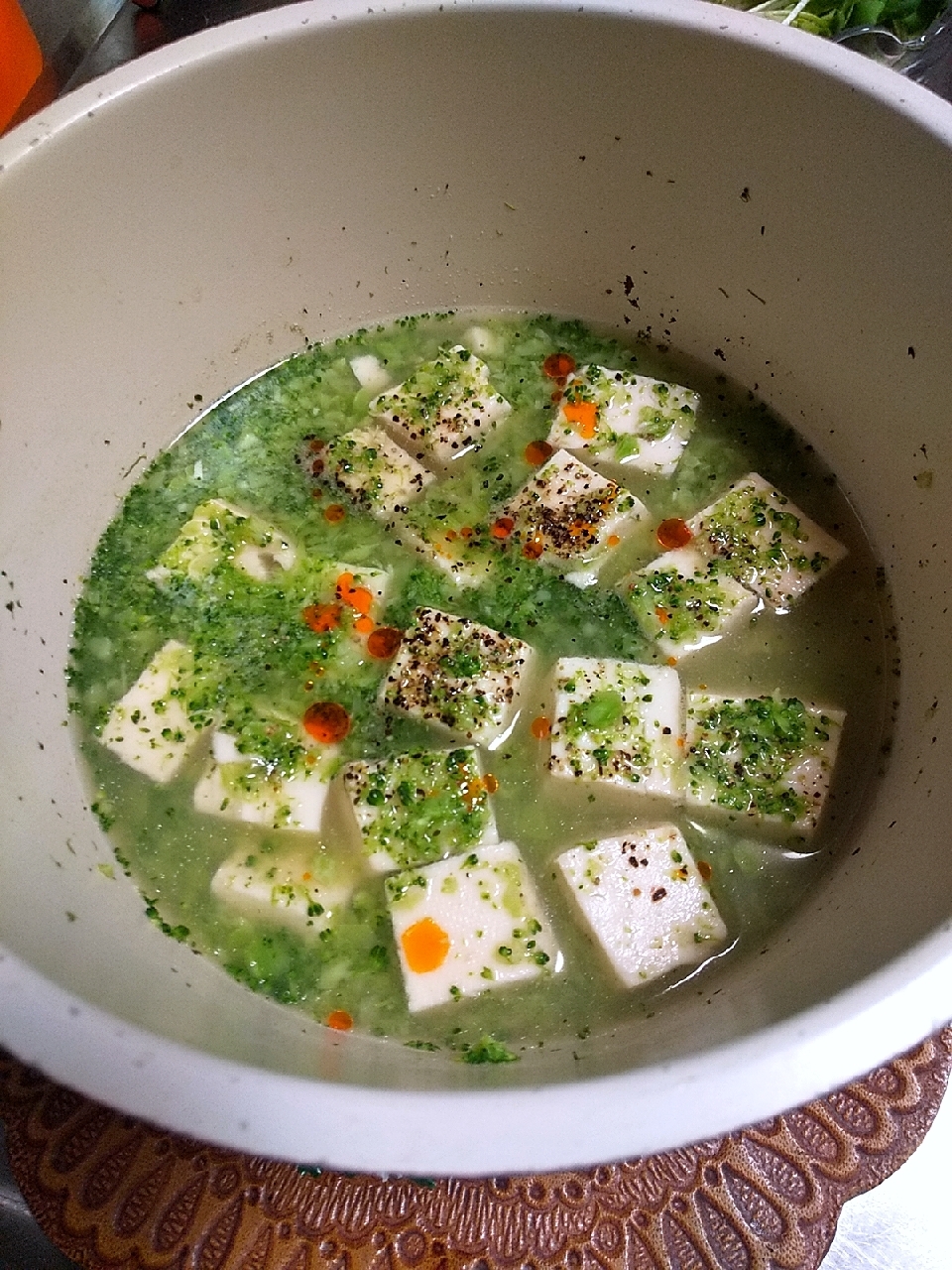 ブロッコリーと豆腐の食べる中華スープ