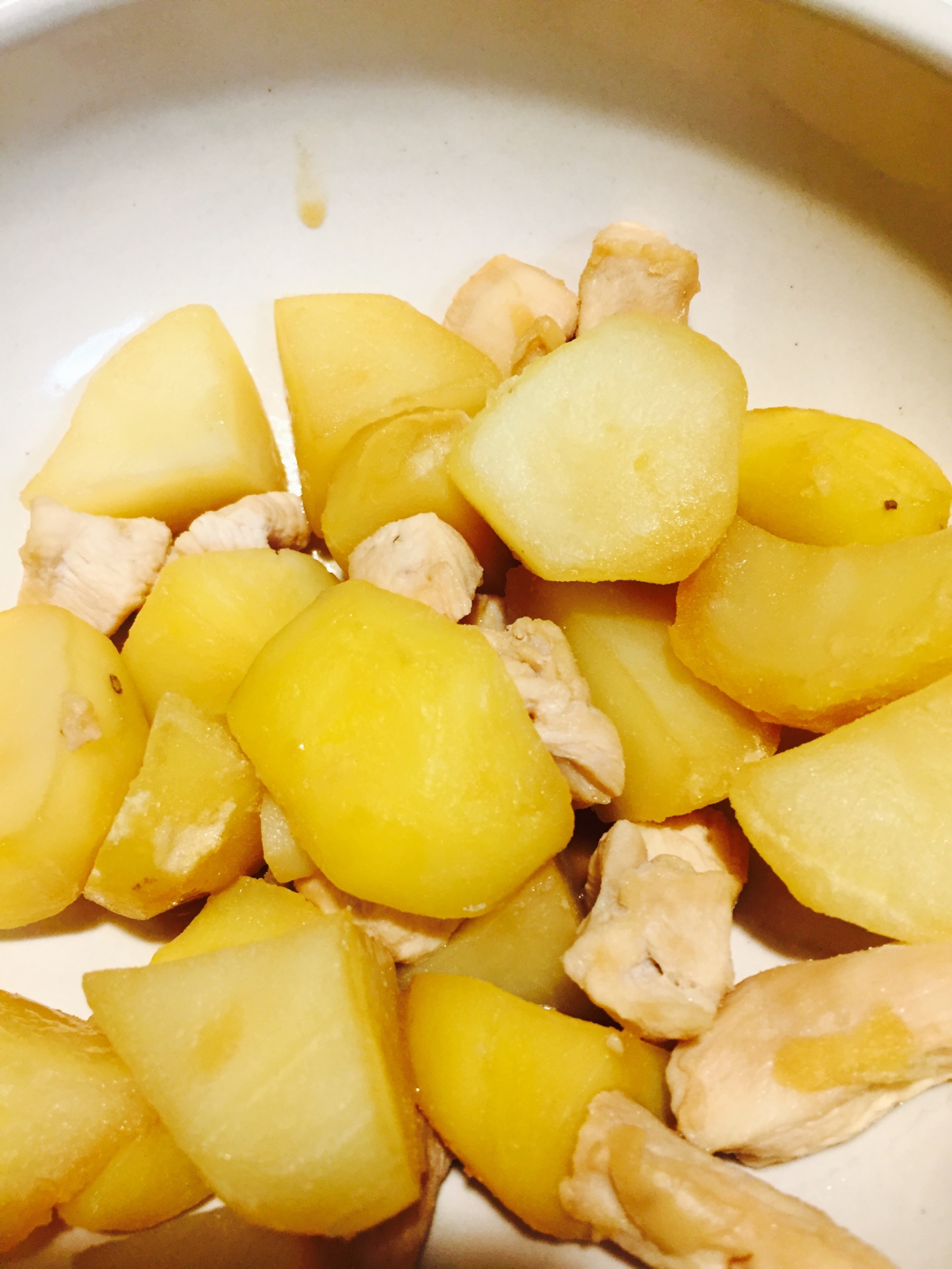 じょがいもと鶏肉のホクホク煮物