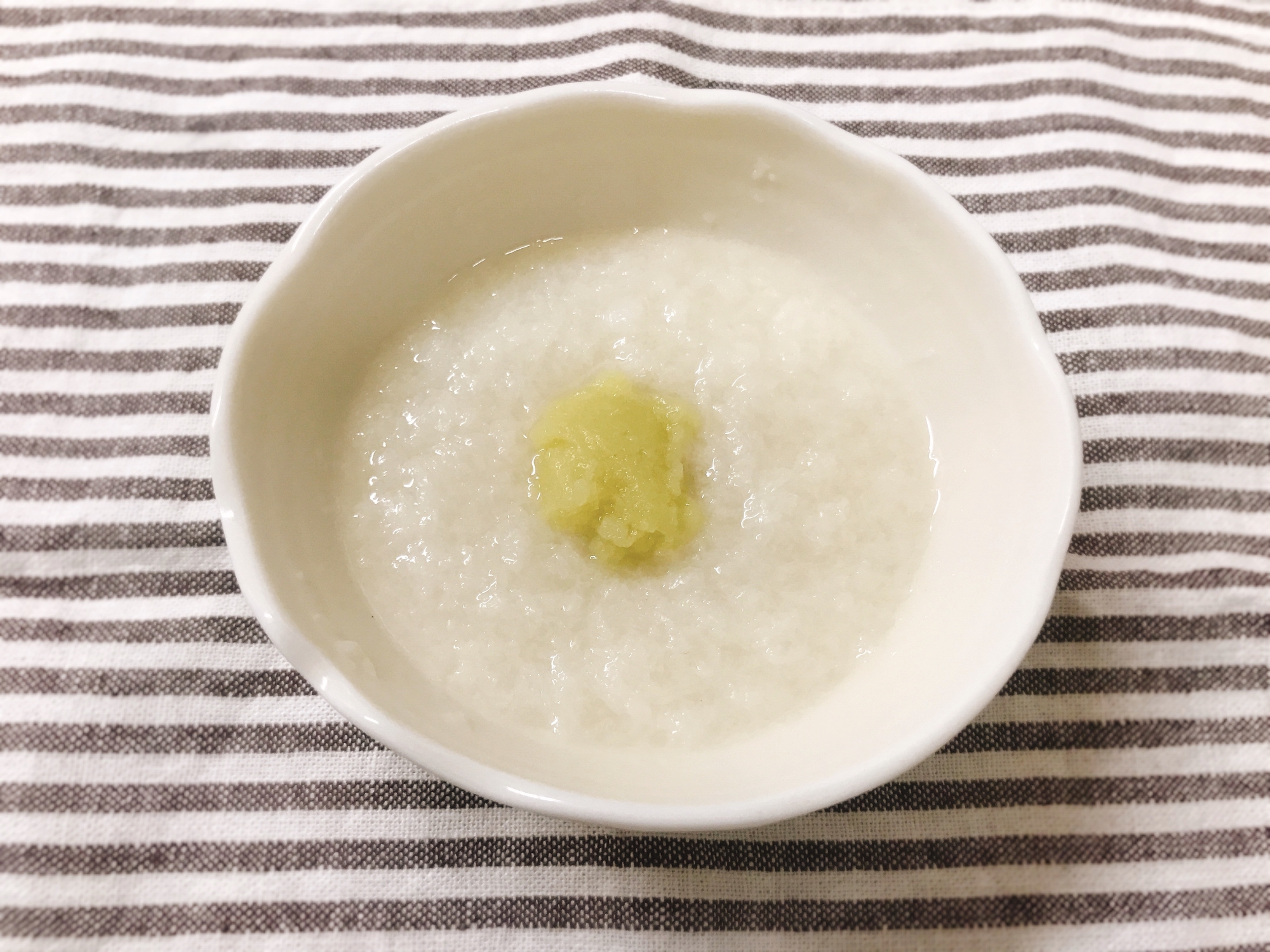 【離乳食中期】食パンで作るさつまいものパン粥