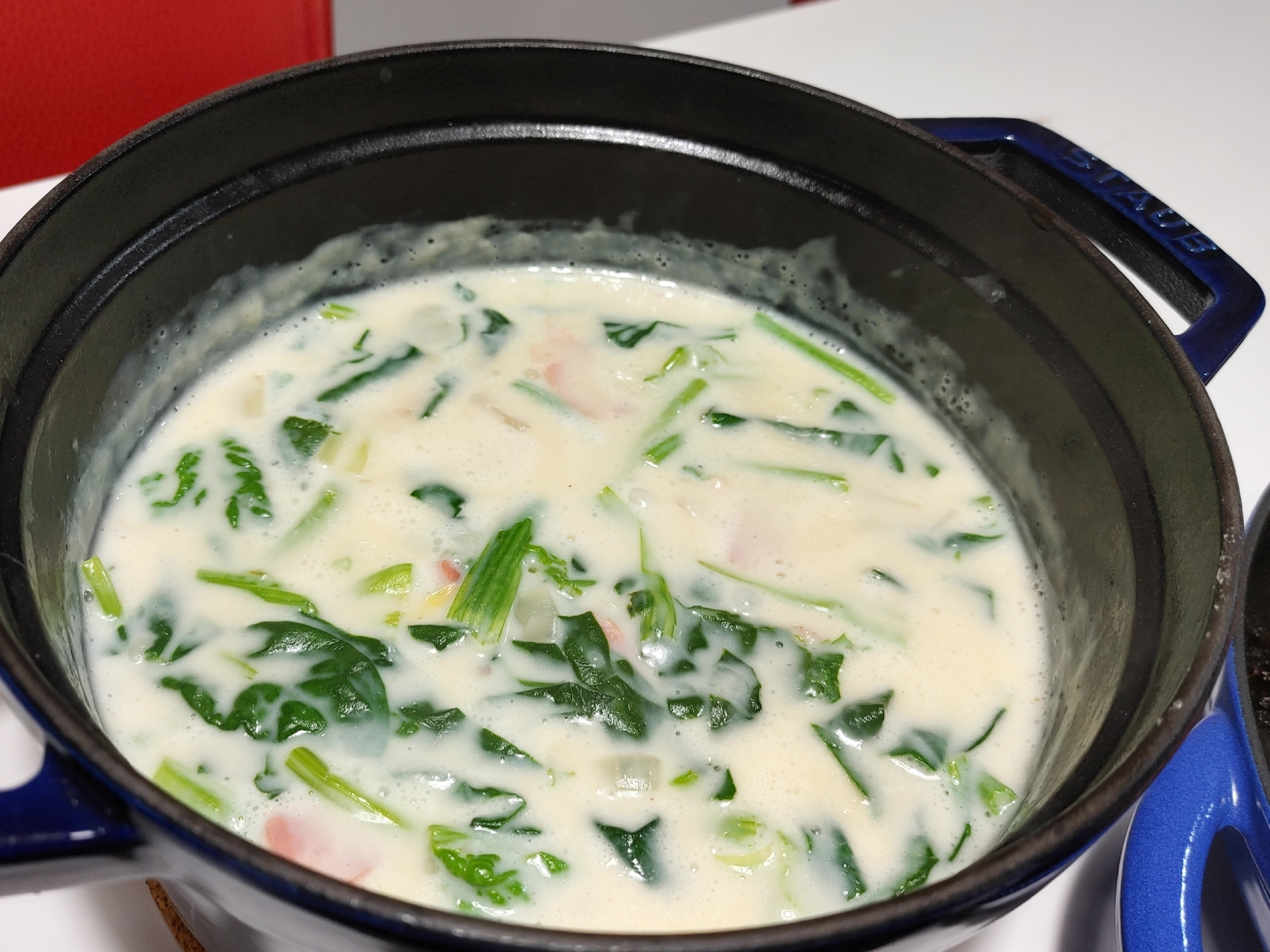 鶏肉とキノコとほうれん草のクリームスープ レシピ 作り方 By あるみっく クックパッド 簡単おいしいみんなのレシピが360万品