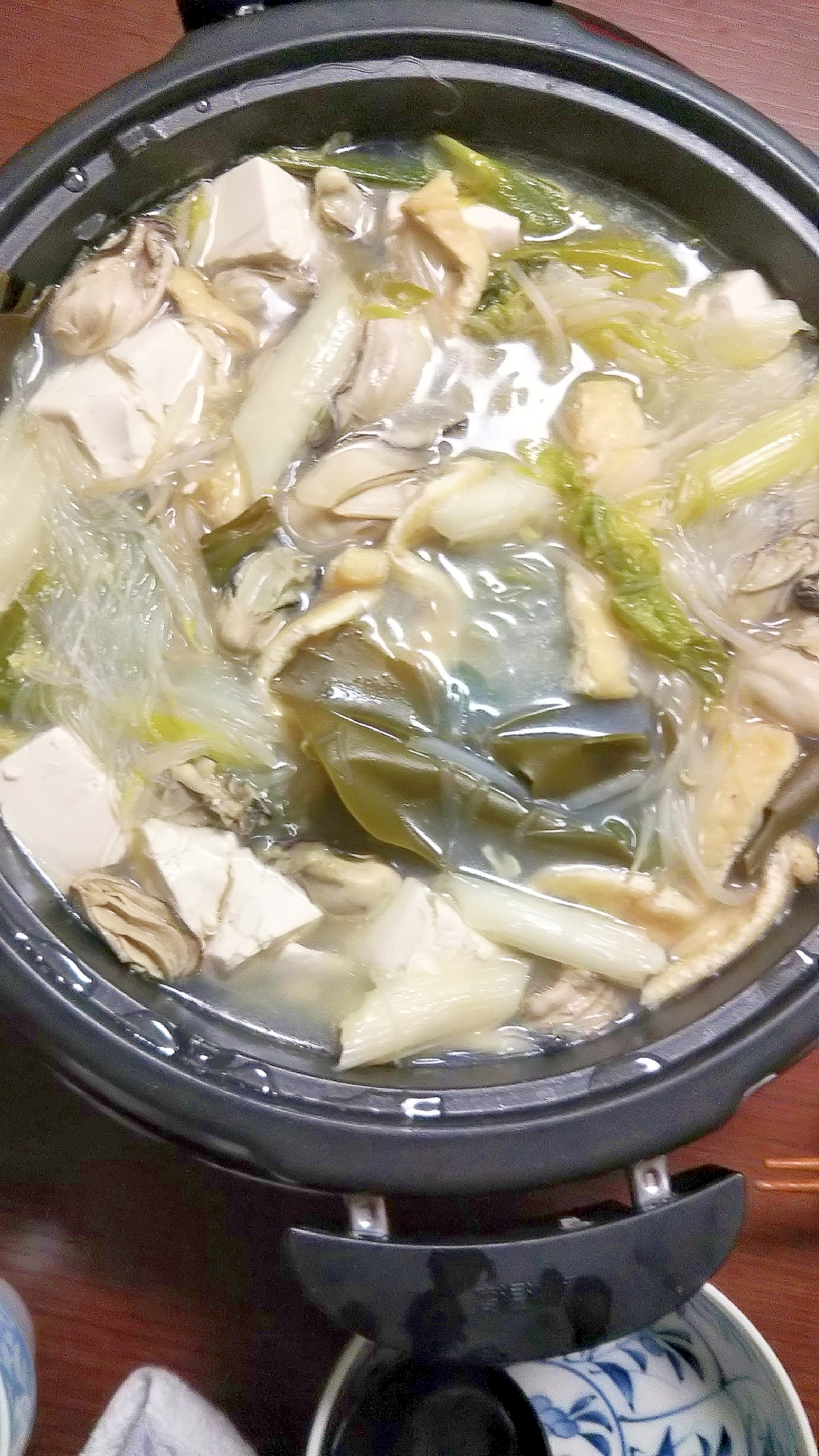 牡蠣と白菜メインの鍋