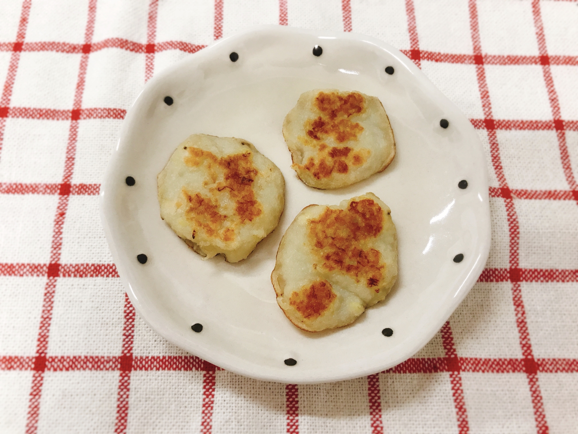 【離乳食後期】手づかみ♪バナナのパンケーキ風