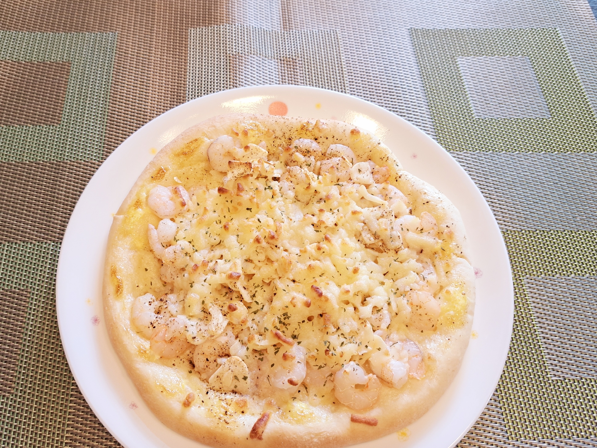 シンプルだけど、美味しい！ガーリックシュリンプピザ