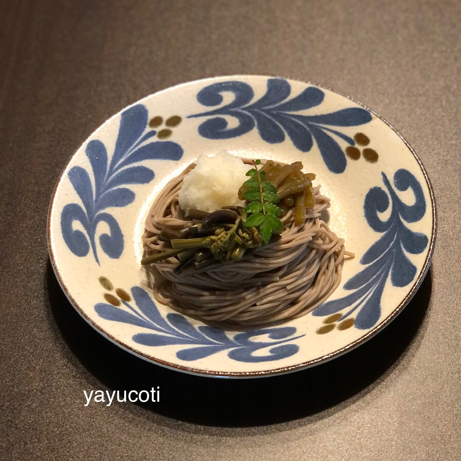 余った山菜の煮物で簡単ぶっかけおろし蕎麦