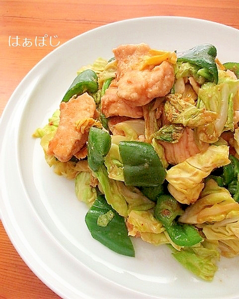 ご飯がすすむ♪鷄むね肉と野菜のピリ辛味噌炒め