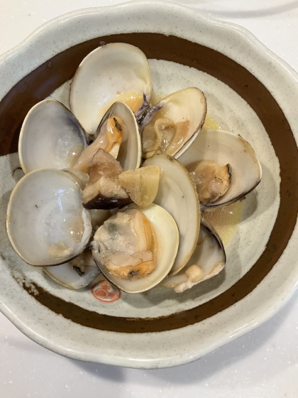 ハマグリのアヒージョ