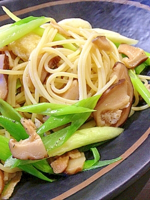 椎茸とおあげの和風パスタ～椎茸の戻し汁使います！