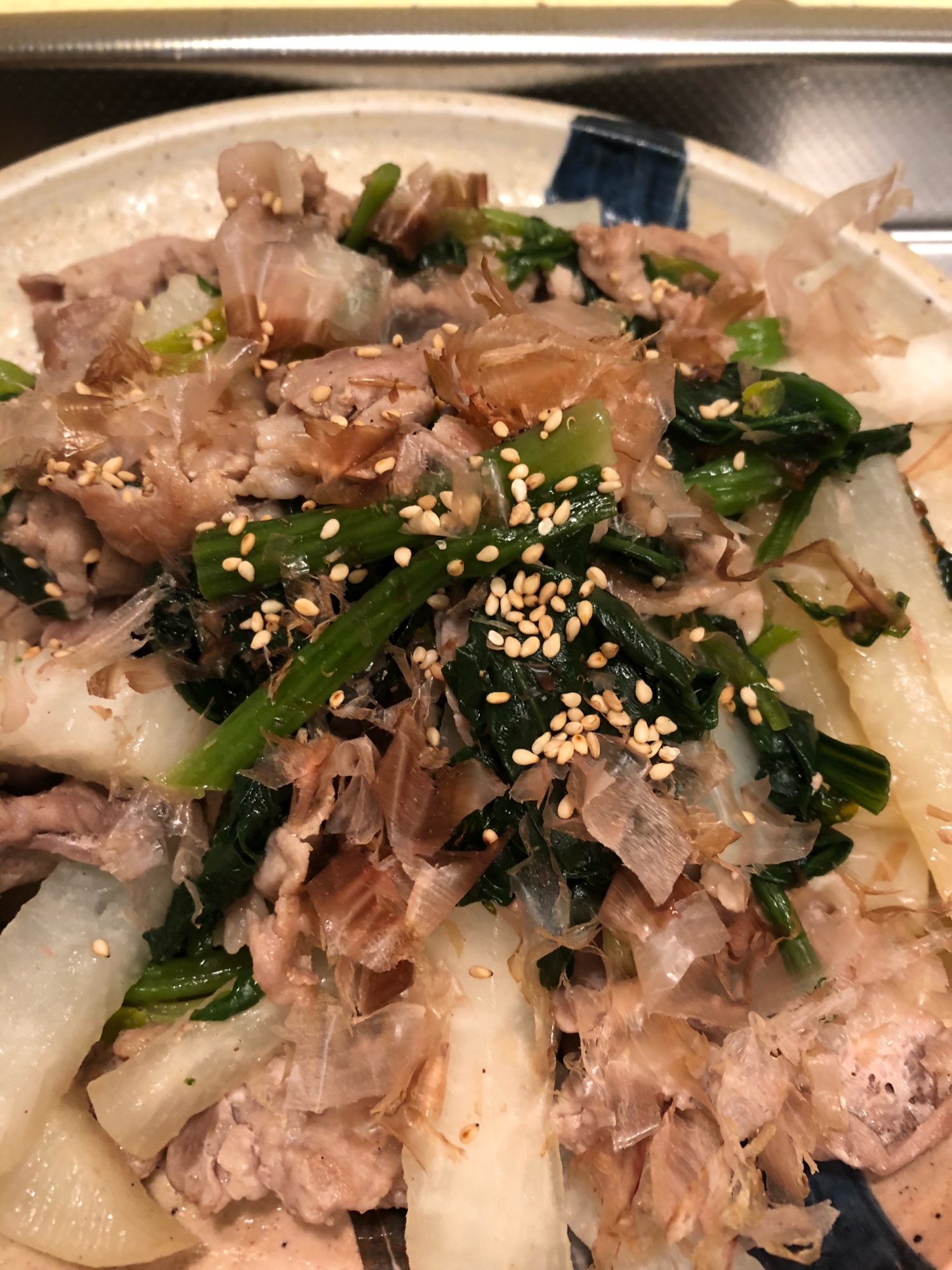 大根でカサ増し♪豚肉とほうれん草の和風炒め^_^