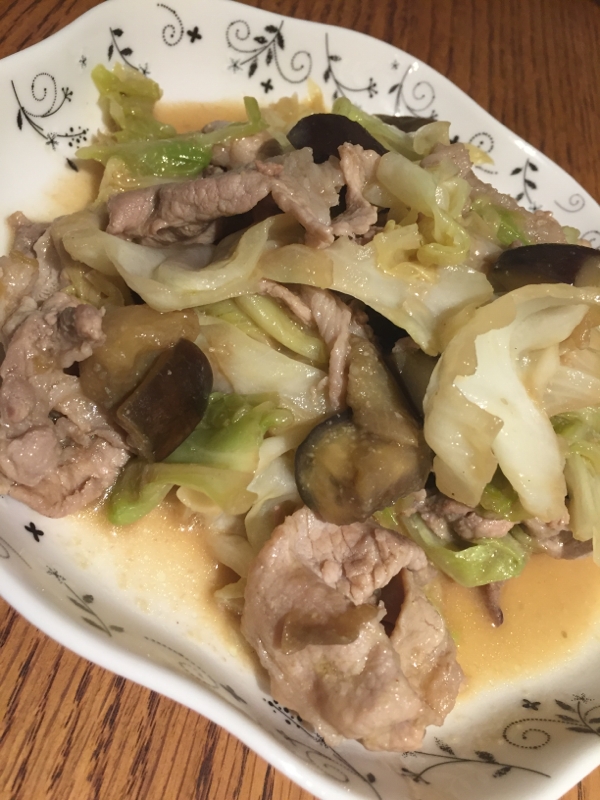 夏に元気！ナスとキャベツの肉味噌炒め