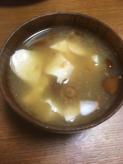 なめこの味噌汁、酒粕仕立て！