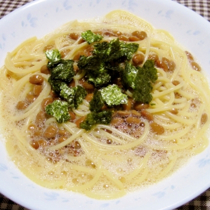 だし道楽がなくて、醤油＆出汁の素ですみません。納豆＆海苔でテッパンの美味しさですね～♪道楽者と後ろ指さされる僕も大満足！（←？笑）　愛理紗さん、ご馳走様です！