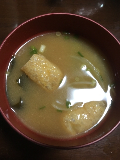 簡単！ 油揚げと玉ねぎの味噌汁