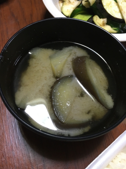 夏バテ防止に茄子の味噌汁を！