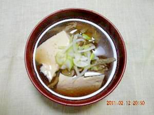 麺つゆで簡単☆生姜たっぷりつみれ汁