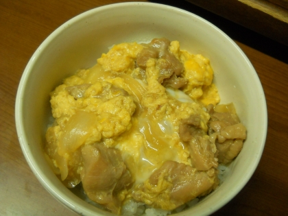 shinoさん♪こんばんは(^^)/
子どもが好きなので親子丼作りました♪とろとろ卵が美味しかったです❤
私も好きになりました～だから親子丼ね★ありがとう～❤