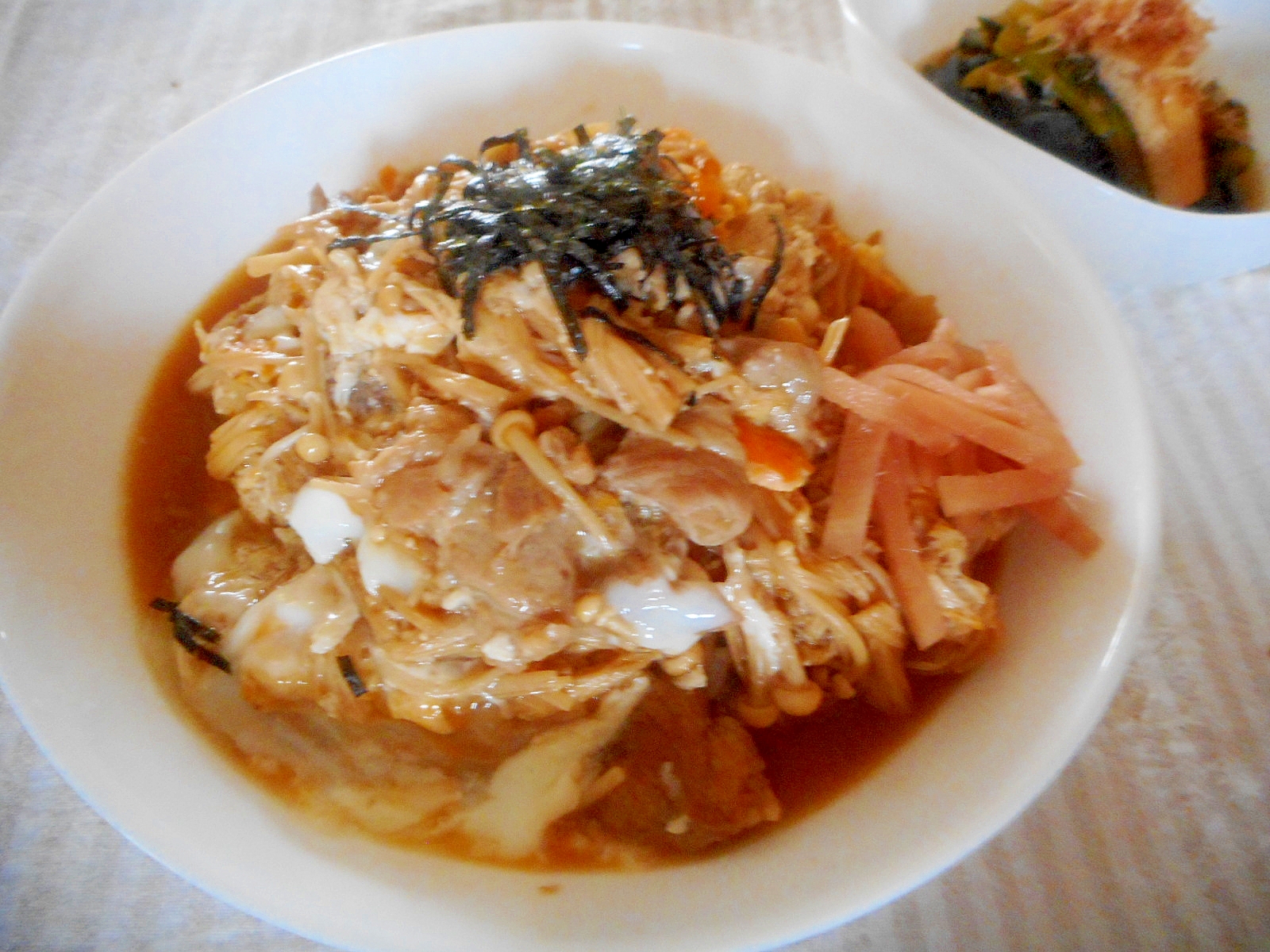 豚肉とえのきの卵とじ丼