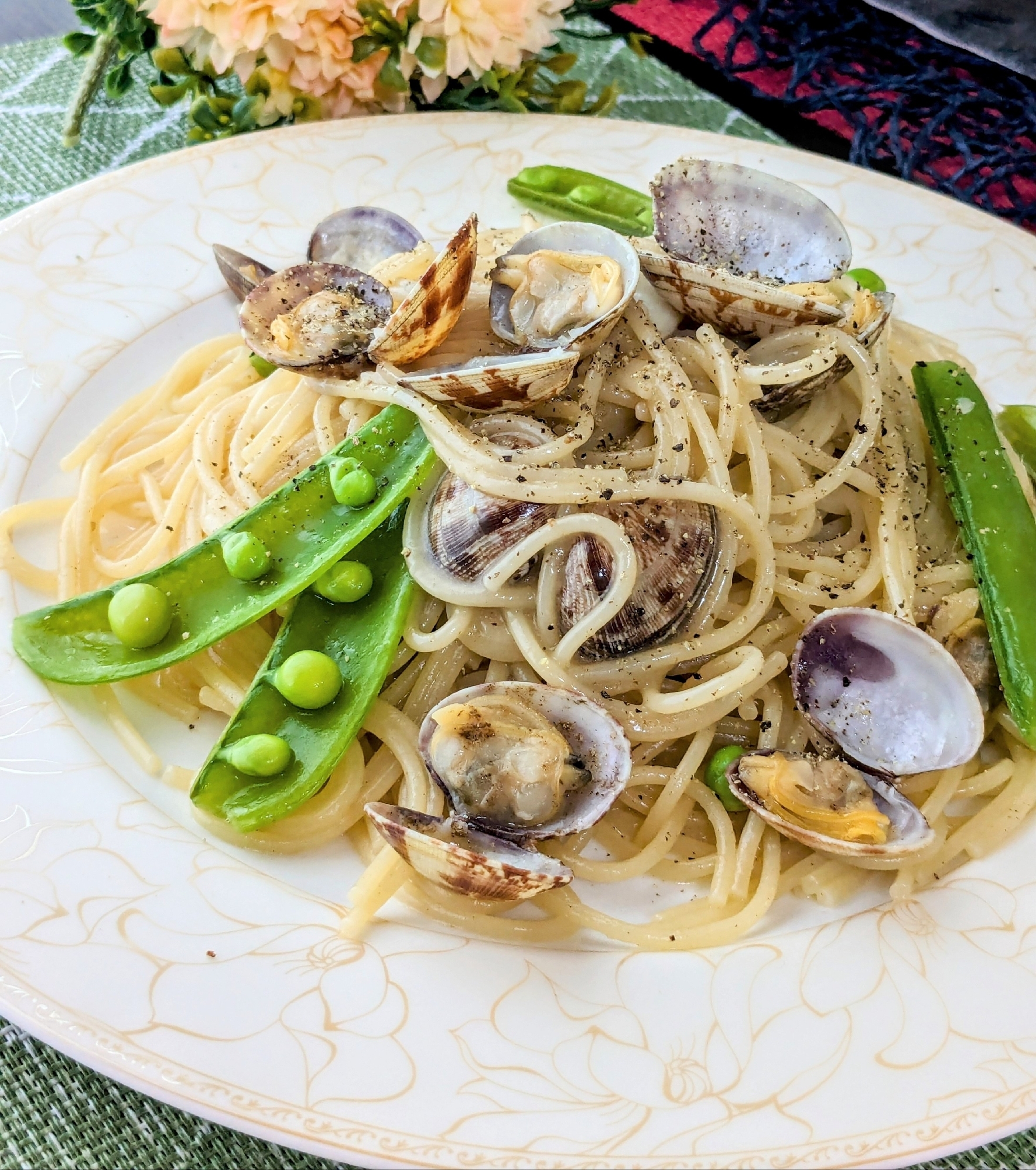 ワンパンで〜あさりとスナップエンドウの春のパスタ〜