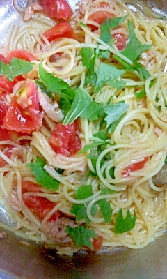トマトとツナのスパゲティ