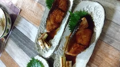 調味料2つ！焼くだけ！簡単にでき、いつもとは一味違って美味しい～！！！と家族にも好評でした。
ありがとうございます～