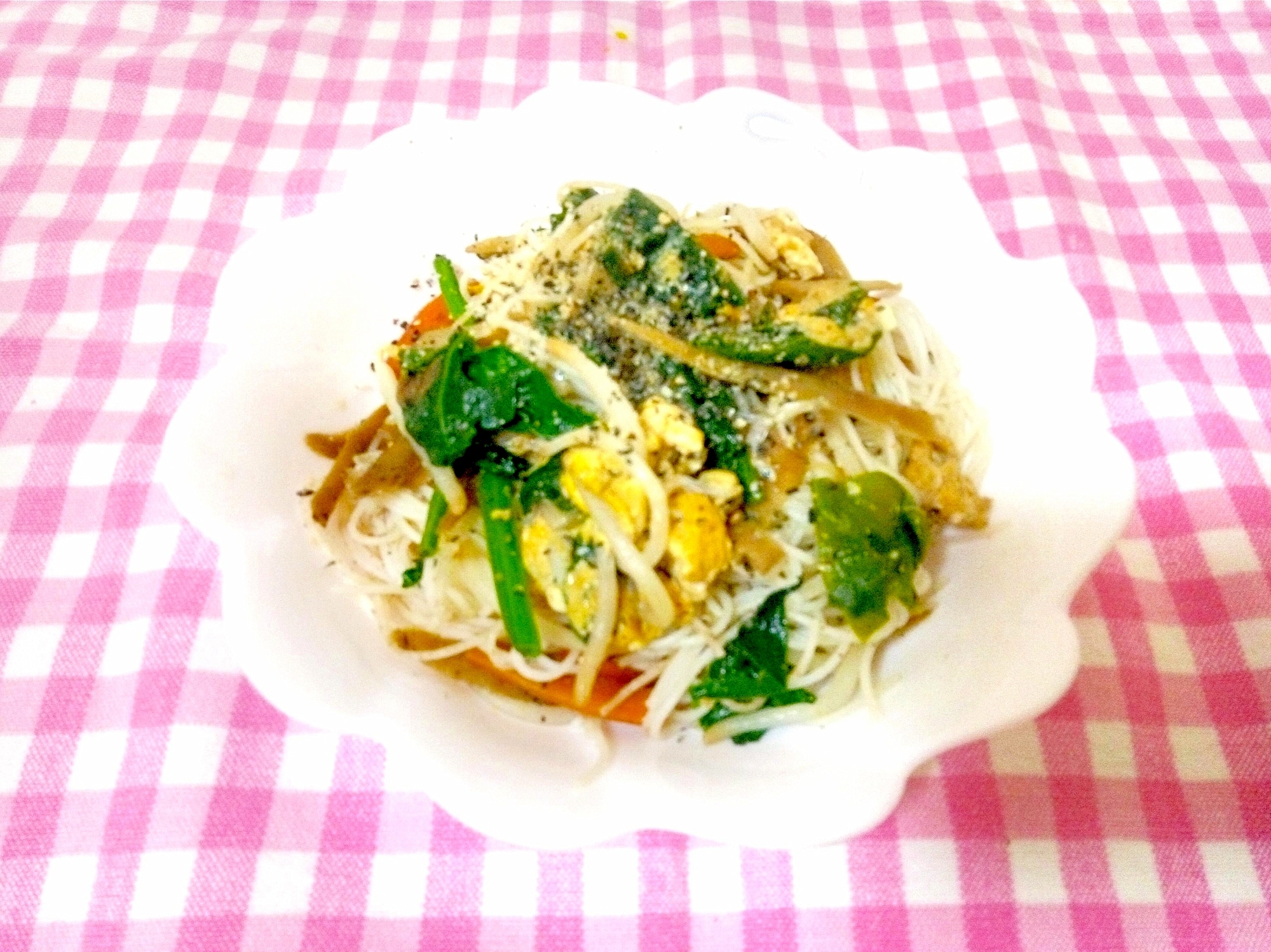 きんぴらリメイク♪ほうれん草とビーフンの卵炒め