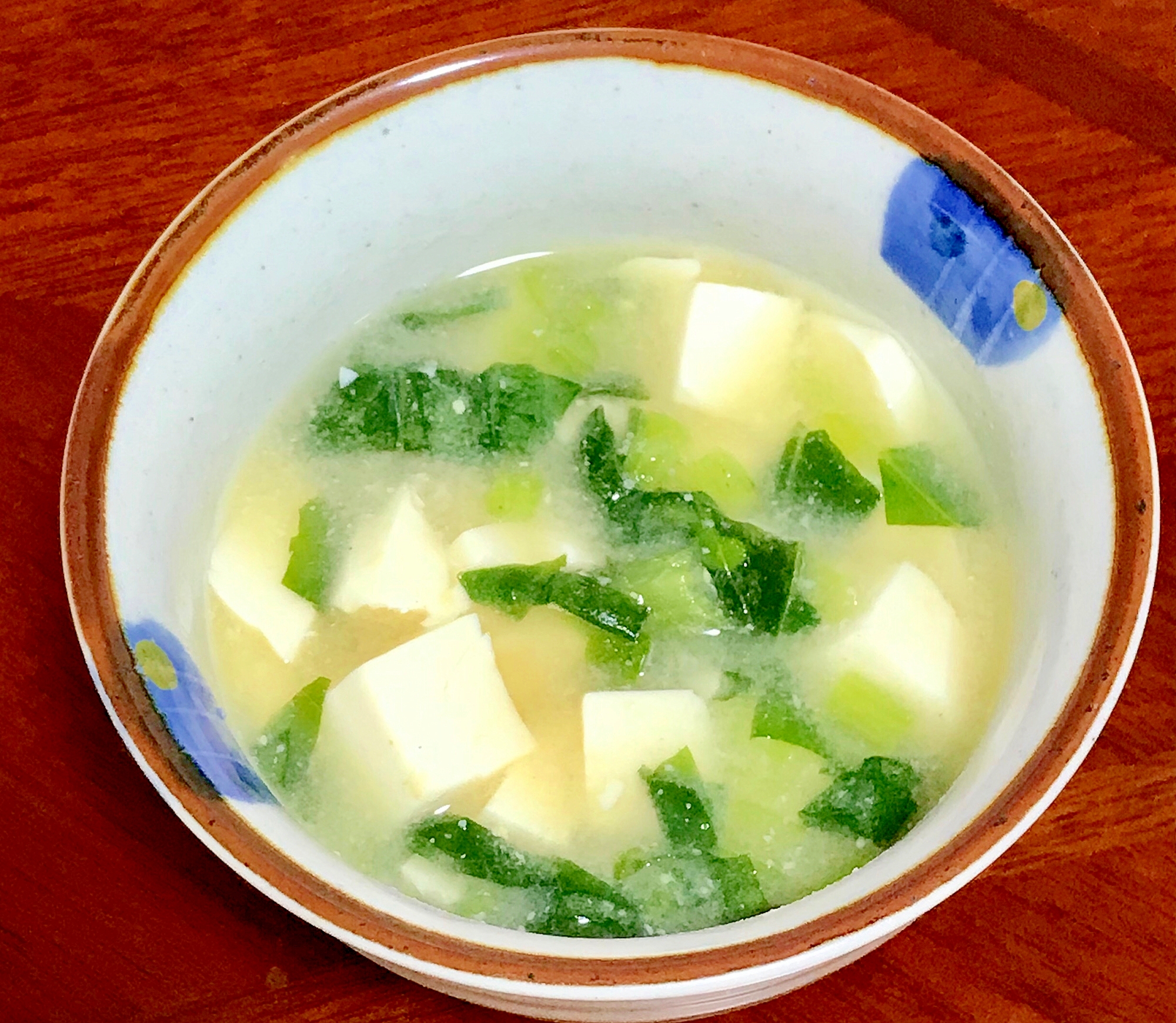 生姜風味の小松菜と豆腐の味噌汁