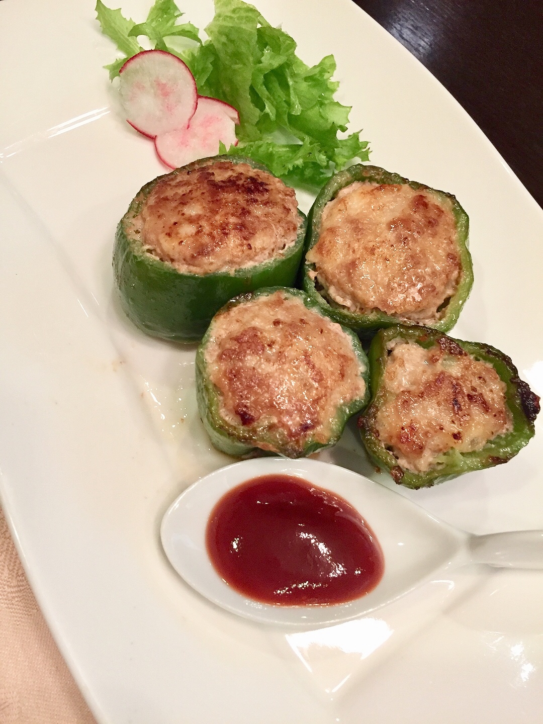 ピーマンのエビ肉詰め★ごま油の香りほのかに♪