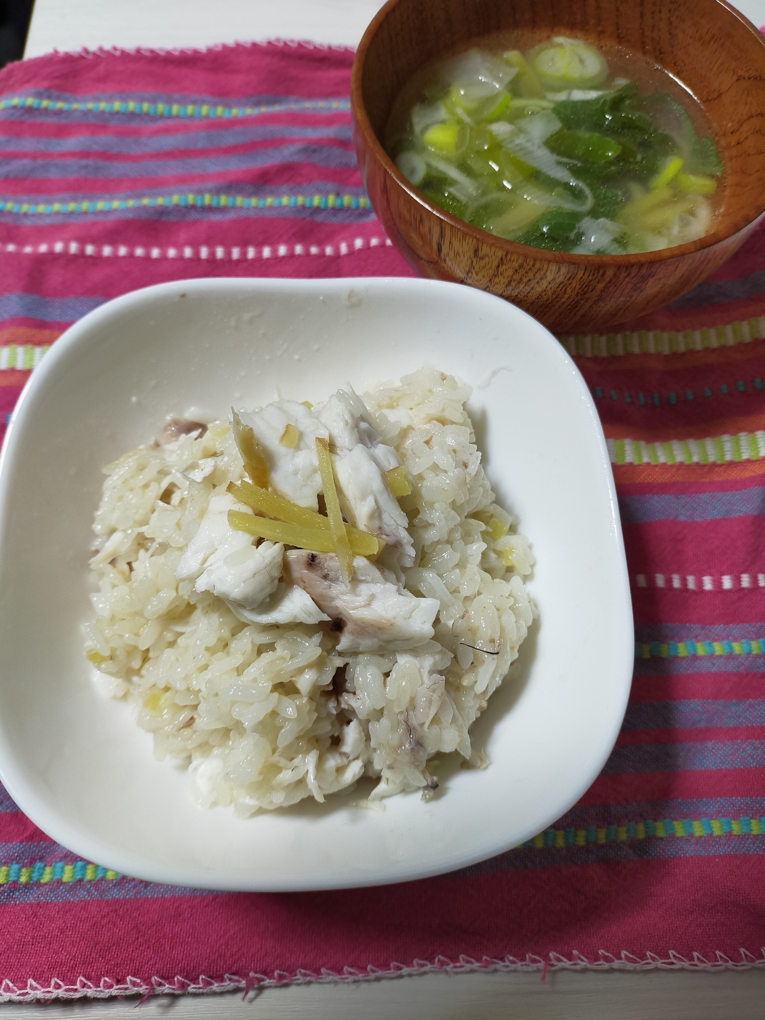 鯛頭と鯛かまで、あらの鯛めし